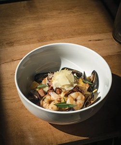 eats_district-009-cc-f263569a